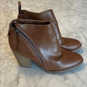 Brown Faux Leather Ankle Boots Women’s Size 6